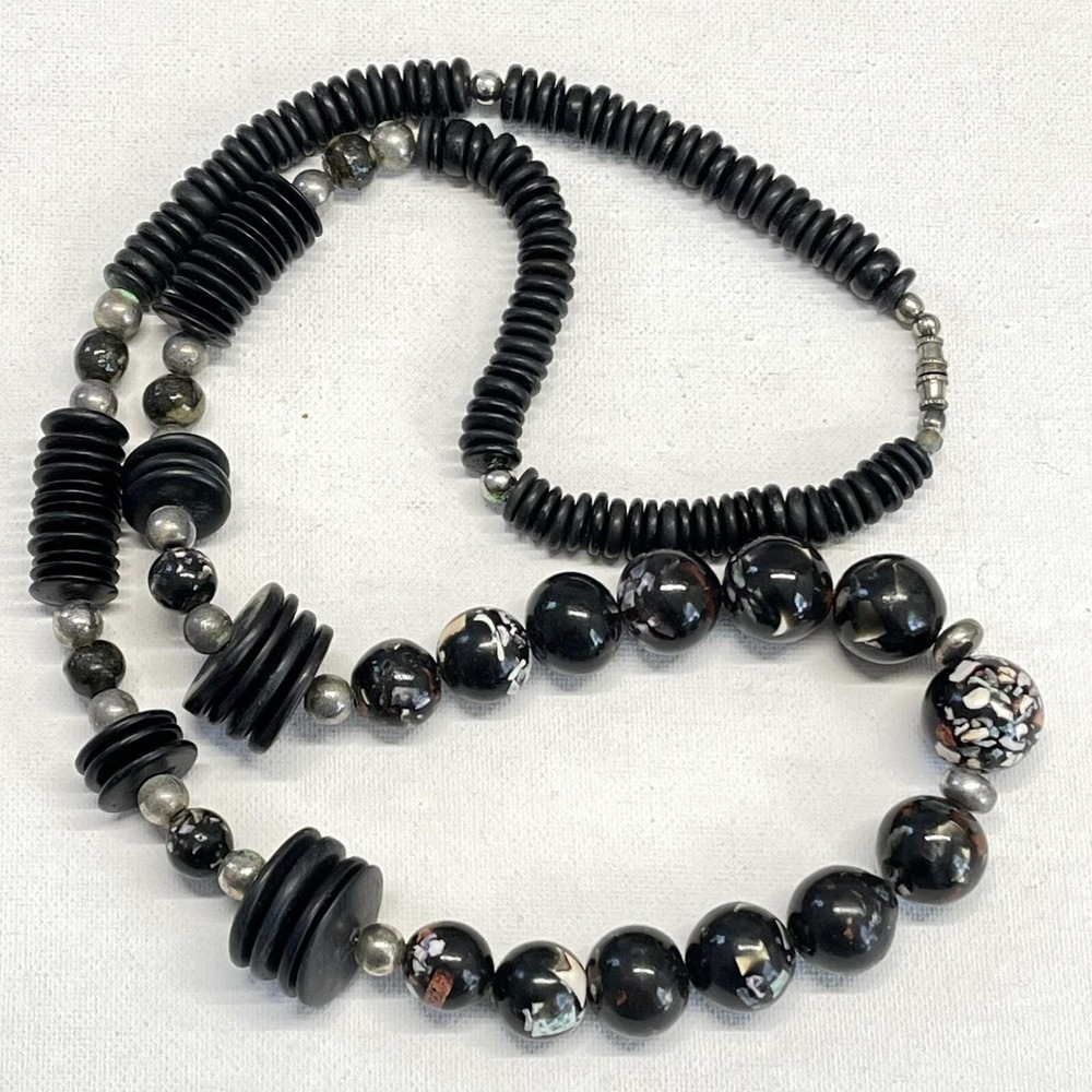 Vintage Black Inlay Shell Coral Round Acrylic Wood Disc Bead Necklace 80s 28"